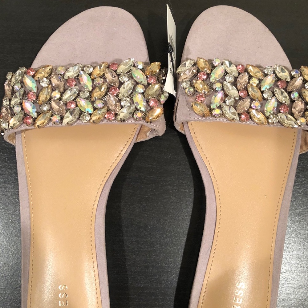 Express embellished sandal. Size 8.